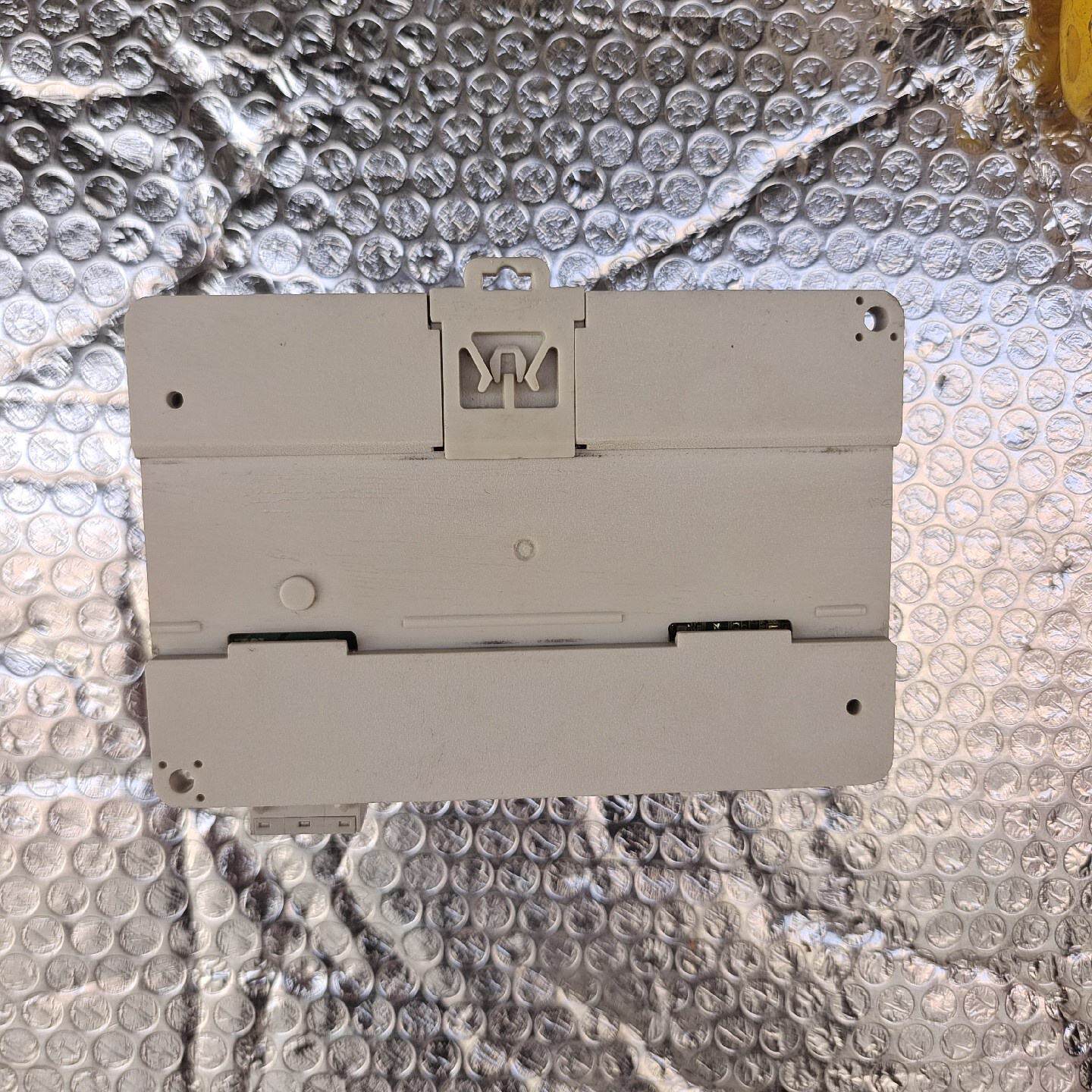 英威腾PLC一台，型号：IVC1-141M10AT，成色如图--议价商品