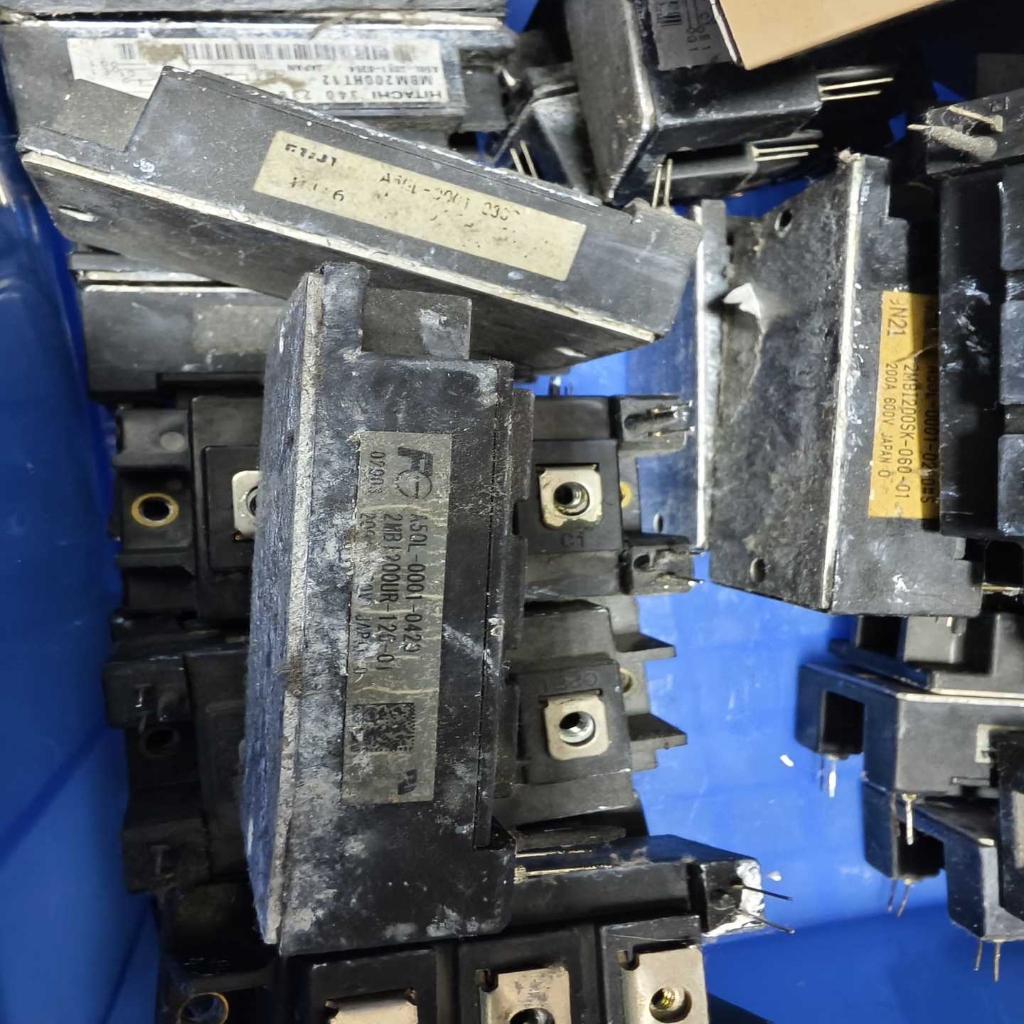 2MBI200UR-120-012MBI200U2F-1询价