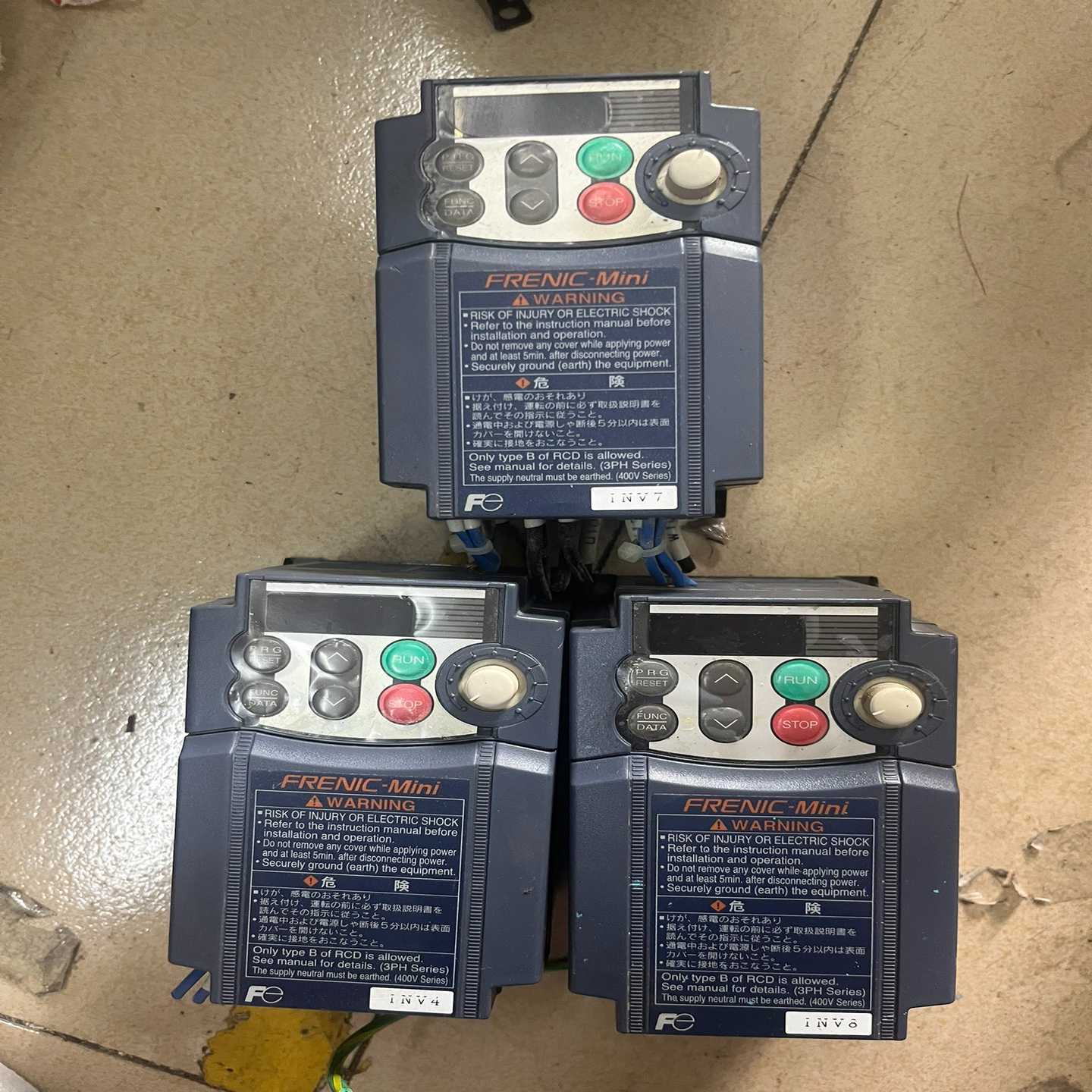 咨询-变频器FRNO.2C1S-2J，实物图，，单要的