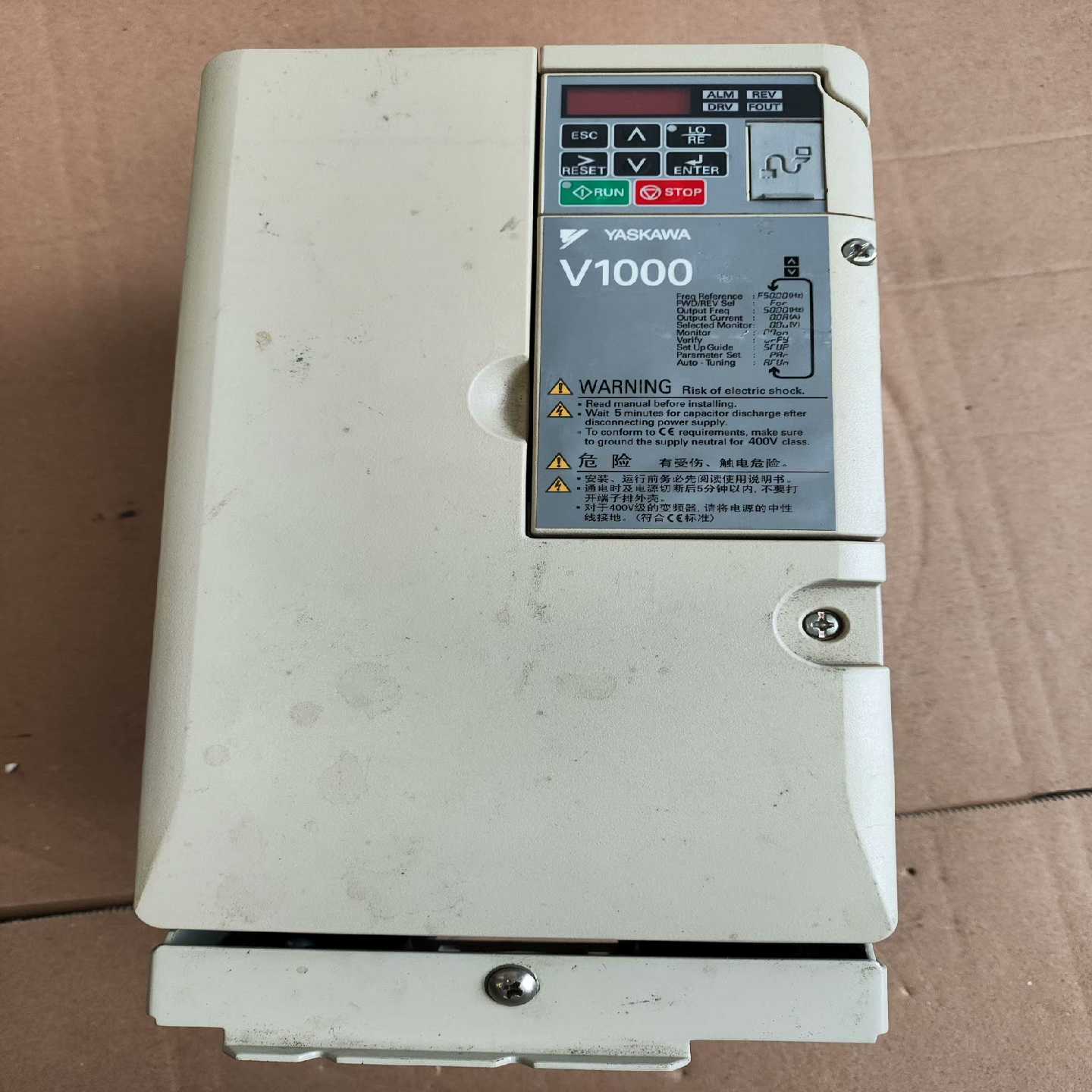 安川变频器  ClMR-VB4A0018FBA  （有一台）[浩蓉商户]