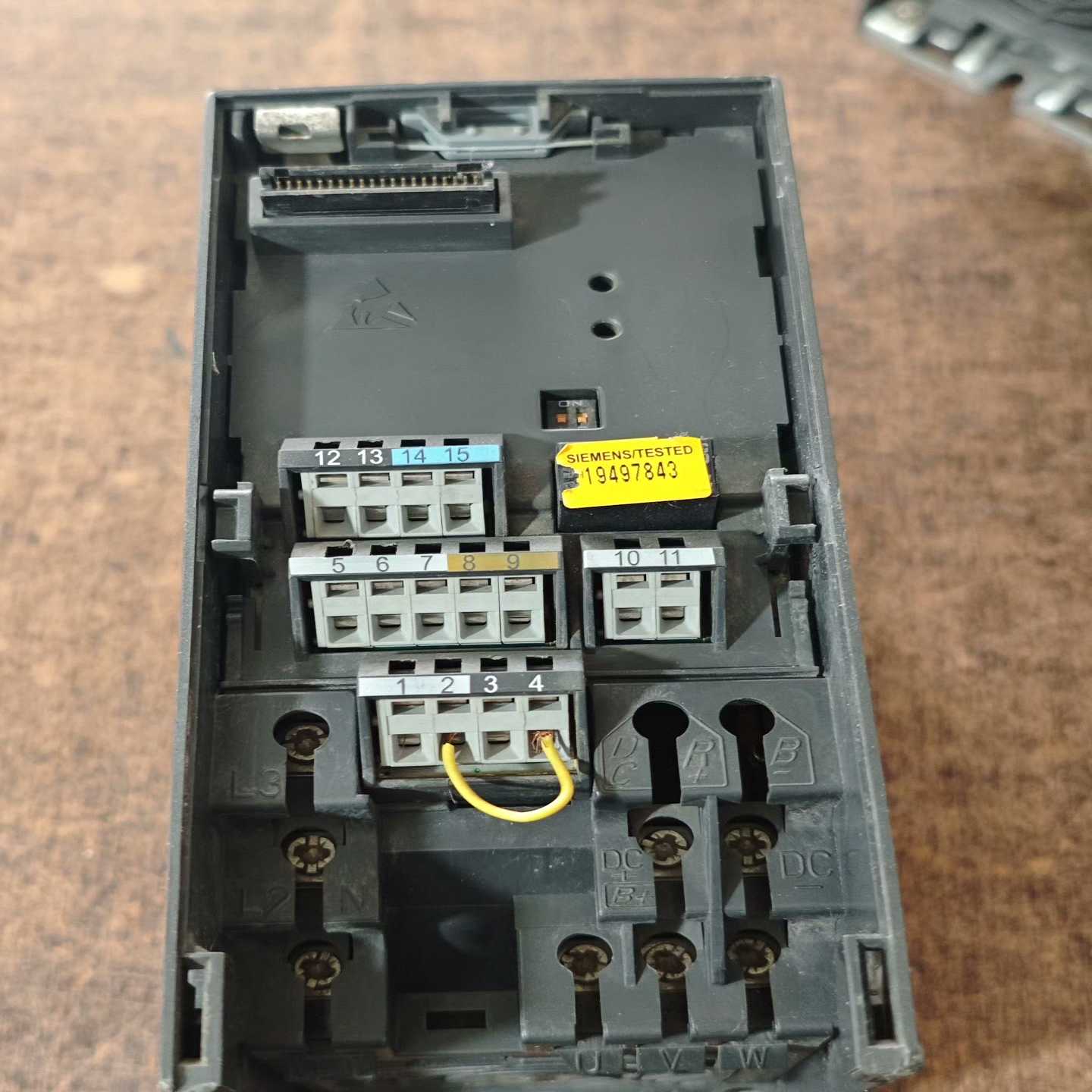 6SE6420-2UD21-5AA1,420变频器,1议价