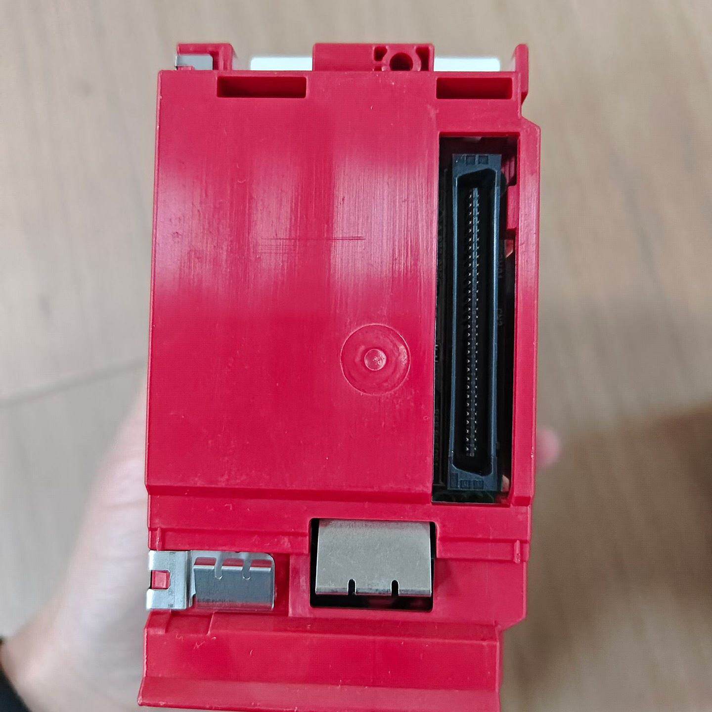 三菱R61P电源模块,原装正品,日本制造,成色几乎全新,外观--议