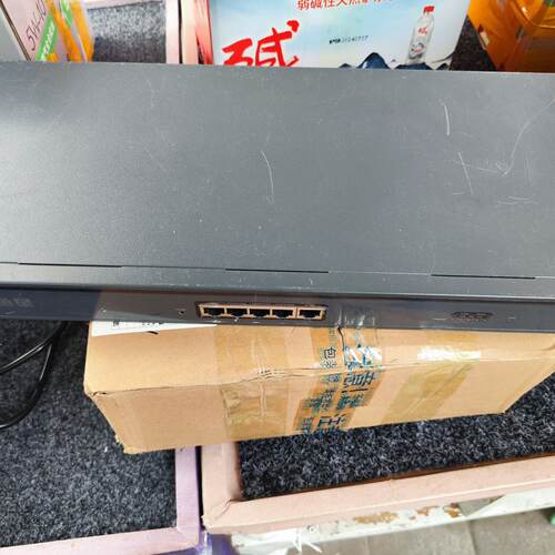飞鱼星AR1800G千兆有线路由器 实物拍摄，成色不错，无拆无修，功