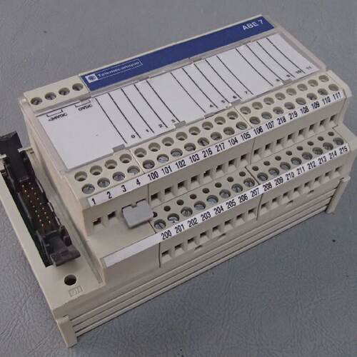 ABE7H12R20  TELEMECANIQUE  ABE7H12R20  Embase interface de c