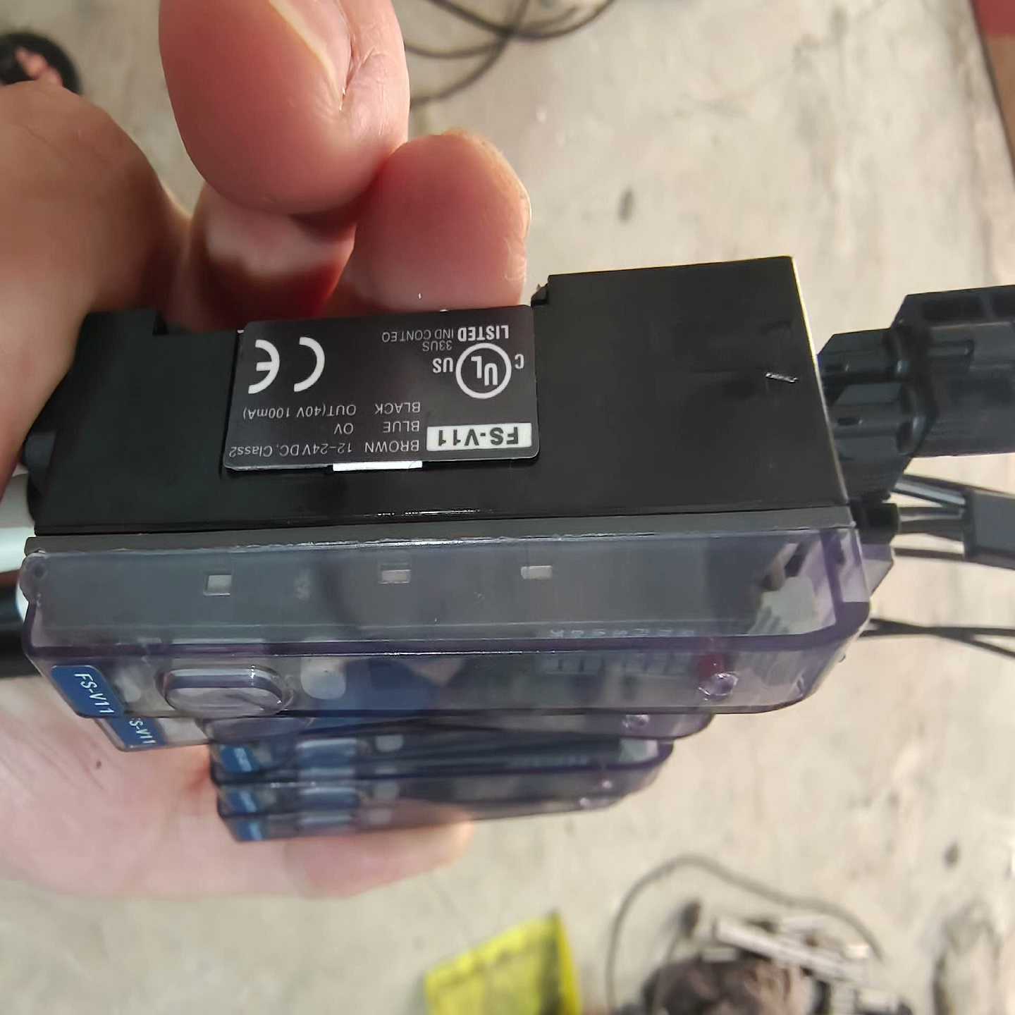 u议价8个基恩士放大器FS-V11，线不长要接线，打包单价30一个现货