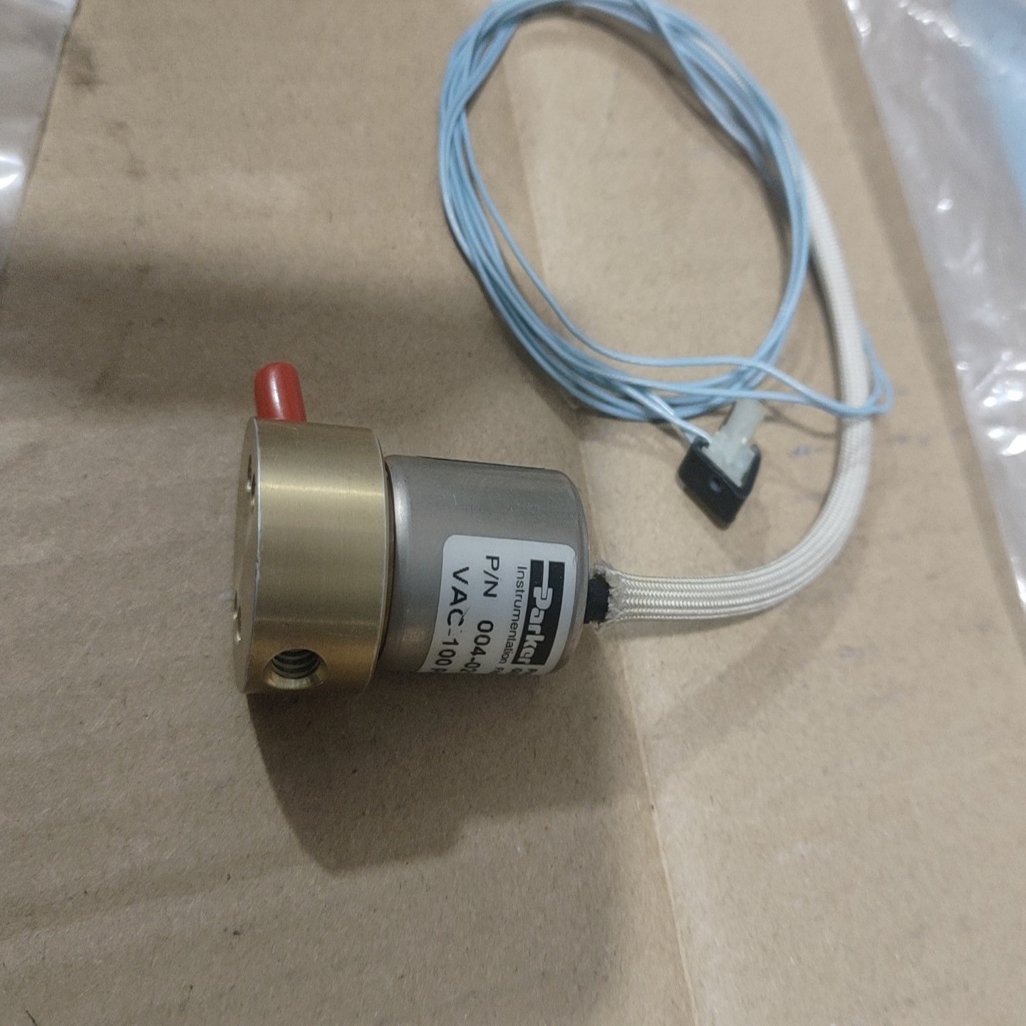 几乎全新。Parker派克电磁阀004-0212-900工--议价商品