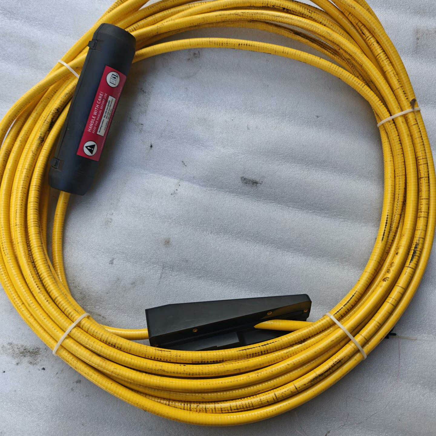 罗芬4000瓦光纤线,100um ,30米,实物拍摄,运费到--议价商品