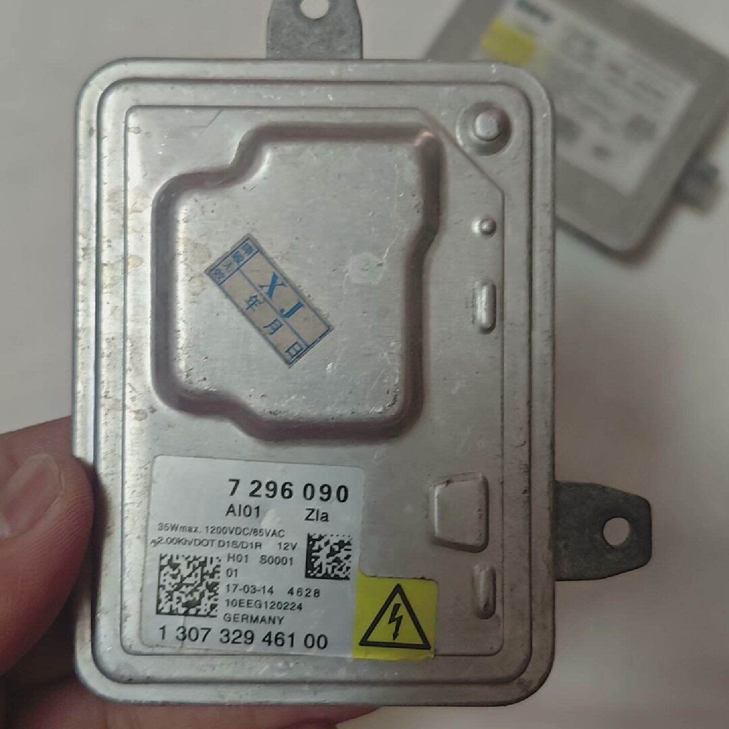 二手闲置,宝马原厂D1S安定器,型号7237647,日本三菱--议价商品