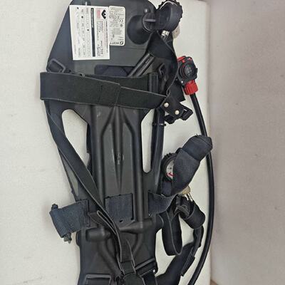 SCOTT SAFETY SIGMA 2 TYPE 2 SELF CONTAINED BREATHING APPARAT