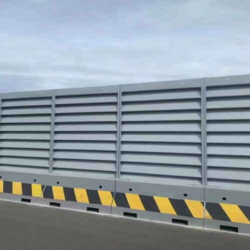 市政工程钢结构护栏百叶围挡装配式冲孔围挡施工围栏板带水泥墩子