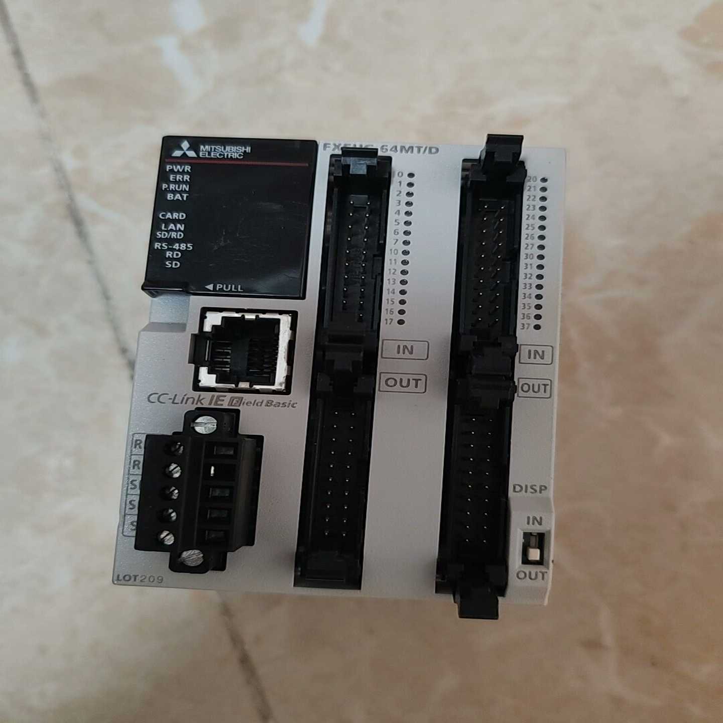 议价三菱PLC，FX5UC-64MT。成色基本上全新