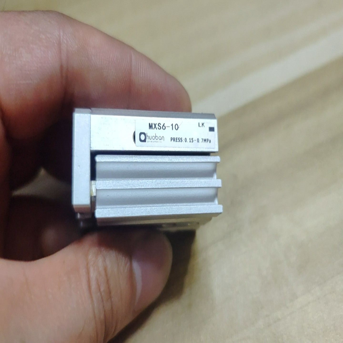 议价议价议价全新huoban气缸MXS6-10实物拍摄现货2件其中议价