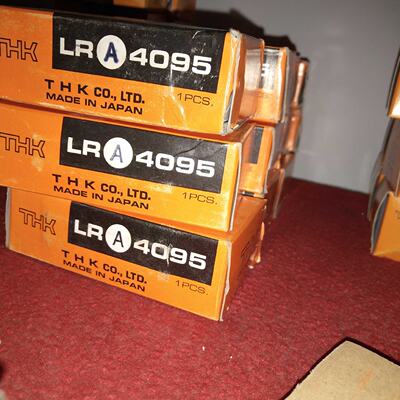 寻“”LM滚柱滚动块LRA4095.LRB4095.LRA50130.