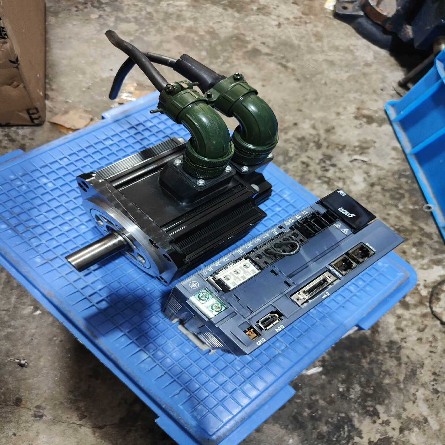 （洋洋设备）富士RYH152F5-VV2驱动1.5kw，实物图功能包