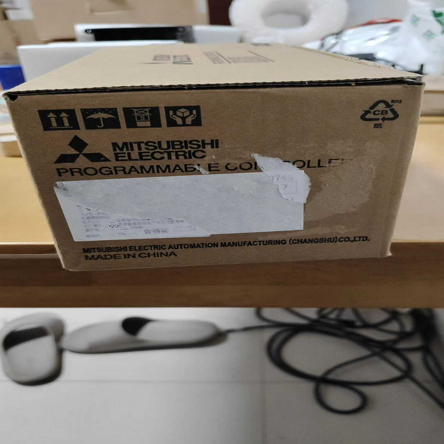 FX3U-64MT/ES三菱PLC，原装正品带包装，只是包装