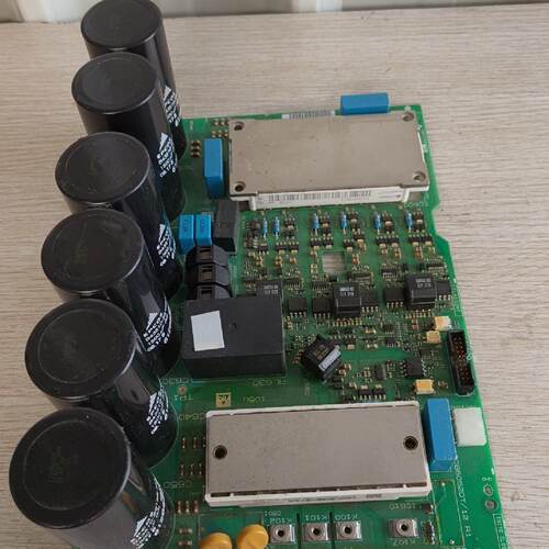 溢价-130B6052DT12丹佛斯变频器FC302102