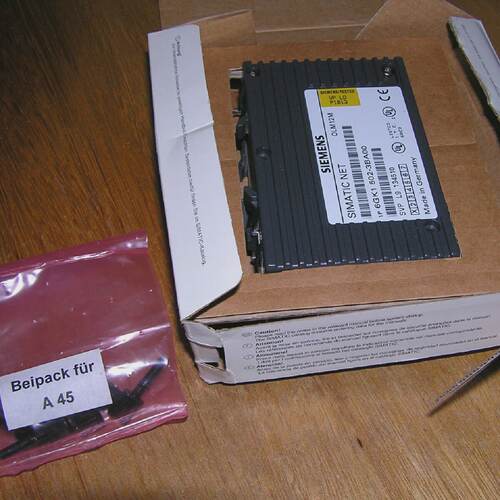 NEW old stock  Siemens 6GK15023BA00 E01 Simatic NET OLM12M o