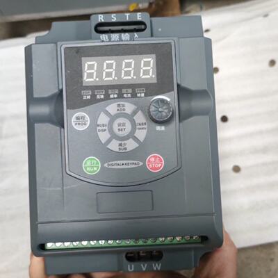 【询价】RLP-1.5KW变频器一台，成色可以，，详情见图，适用