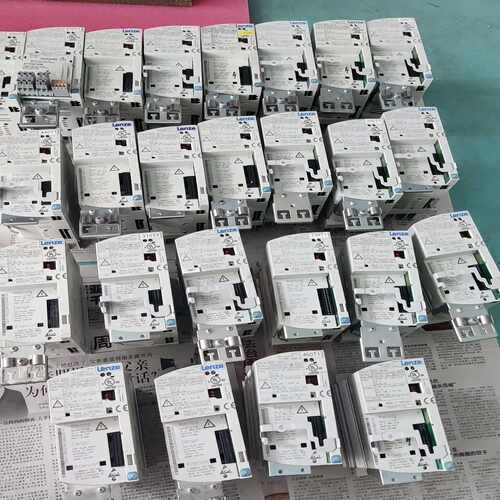 伦茨8200系列E82EV371-2C，E82EV251-2（电子设备）