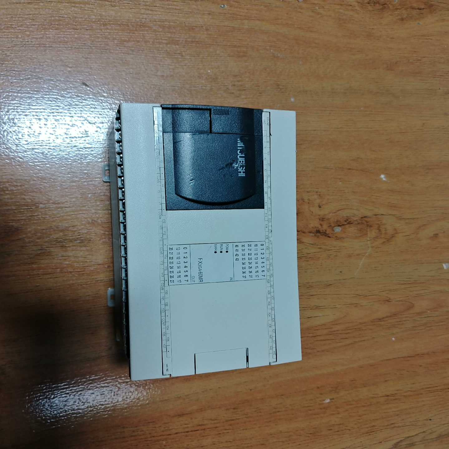 三菱PLCFX3GA-60MR-CM，功能正常，成色为实图{议价}