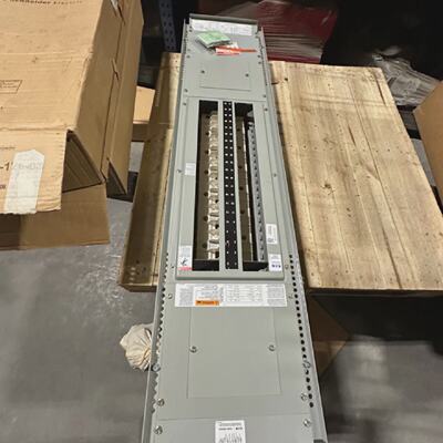 NEW PRL2A CUTLER HAMMER  Panelboard Interior 225 Amp Main Lu