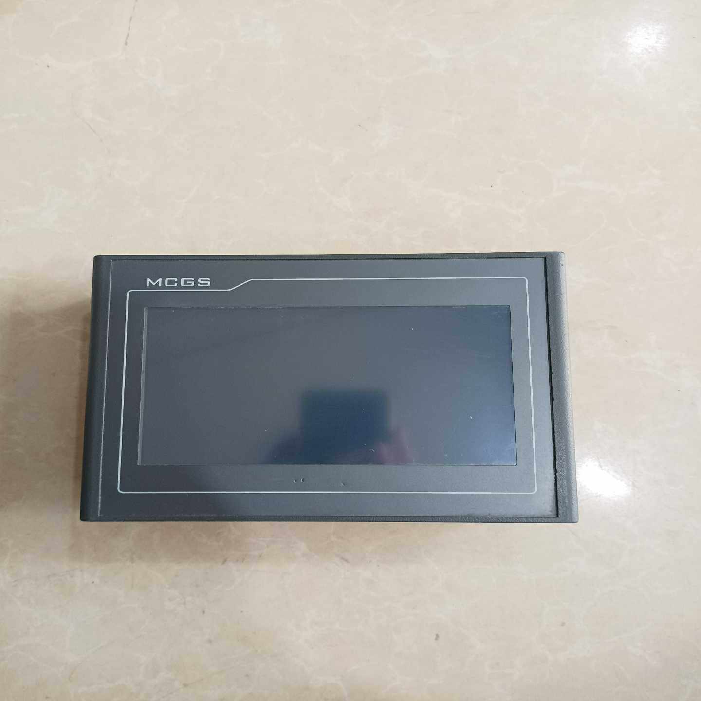 TPC7022EI昆仑通态触摸屏，成色如图，质量询价