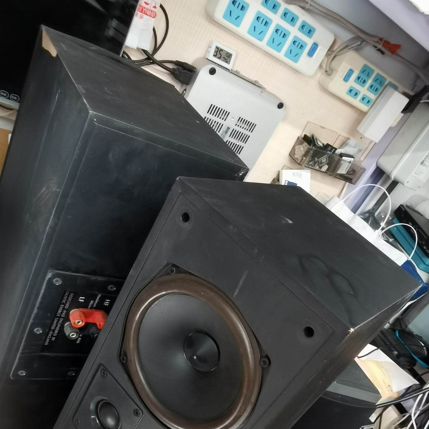 英国进口AE中置双5.5寸低音音箱，成色如图；中音原声，还原--议