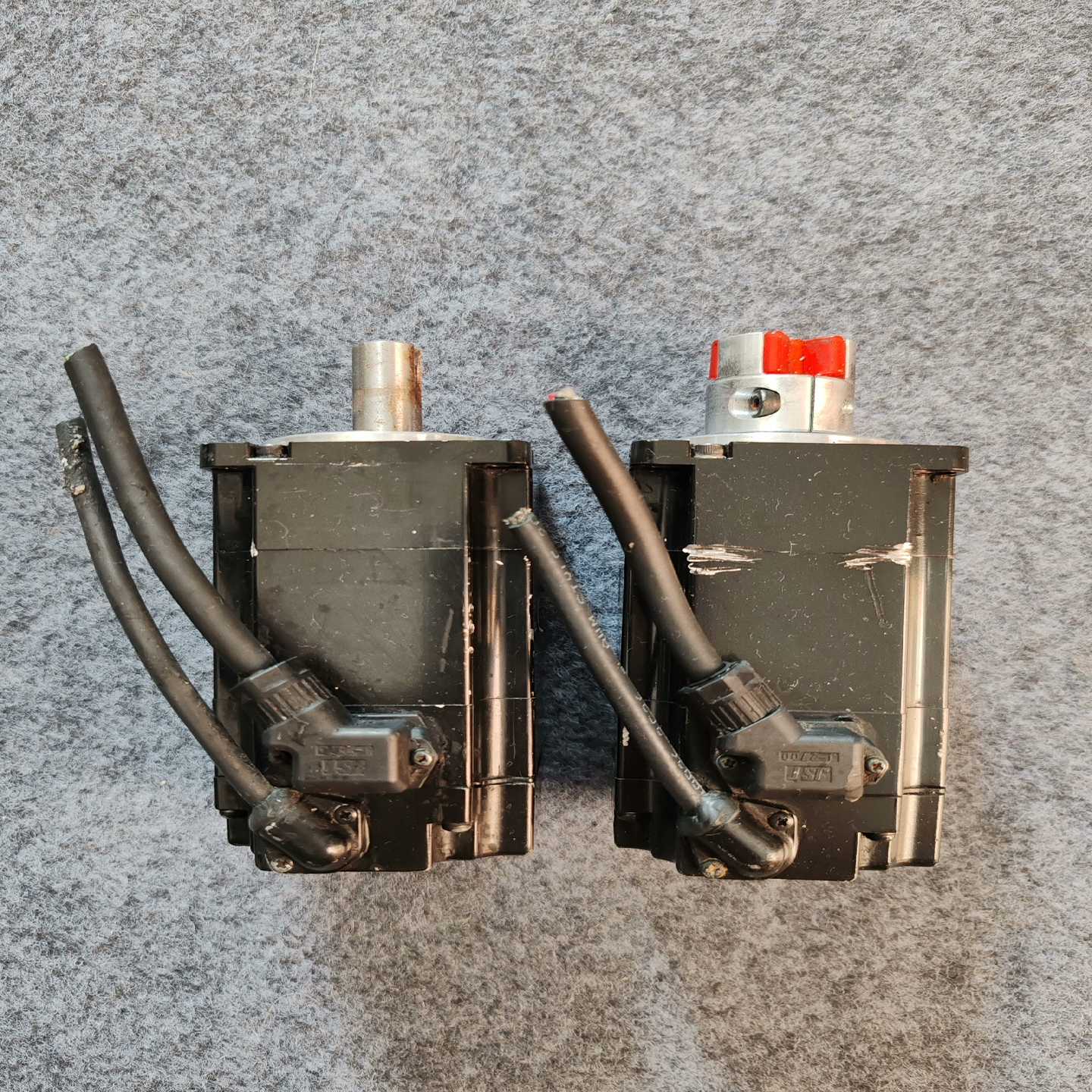 安川电机SGMMS-04A3C6S400W原装拆机件实--议价商品