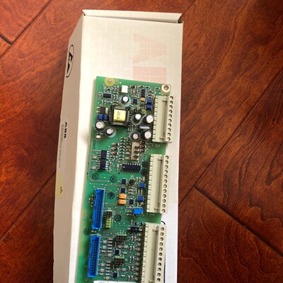 ABB SDCSIOB33ADT220090R拍前询价