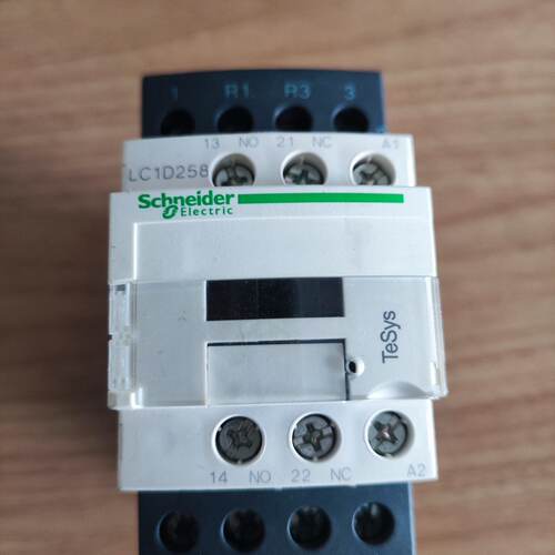 议价LC1D258E7C交流接触器议价