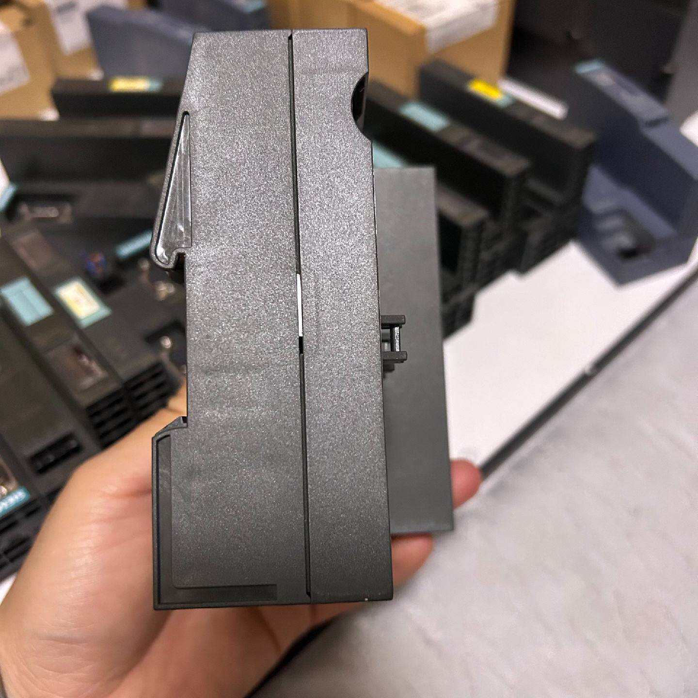 SIMATIC S7模块，型号6ES7 151-8FB—议价
