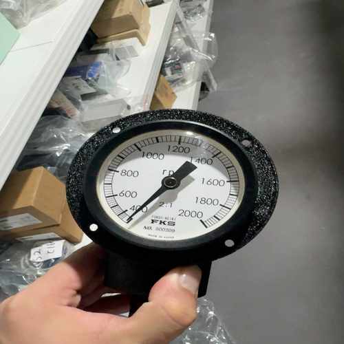 询价~日本FKS转速表，测量范围200-2000转/分钟，2:1比