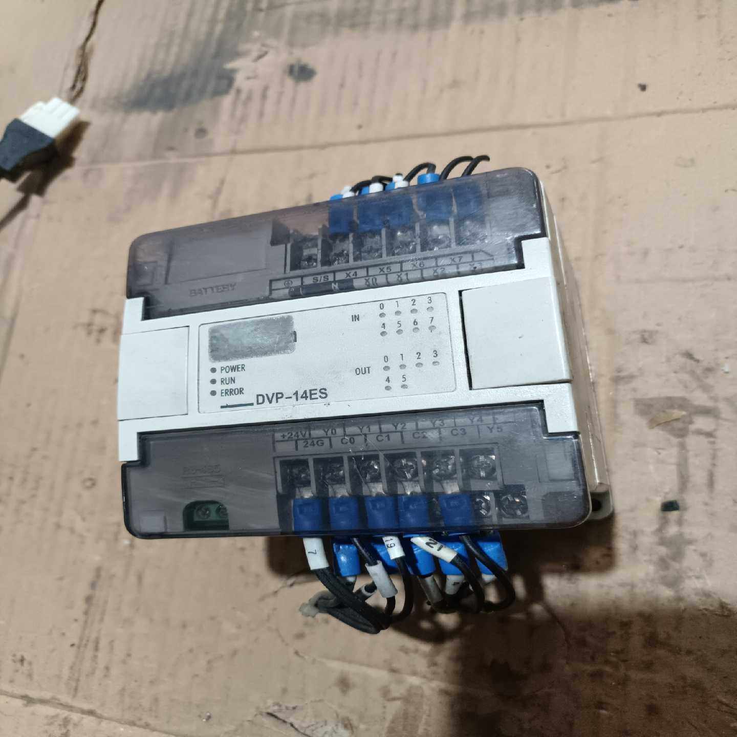 台达PLC14ES200R2刚拆机成色如图完好无损功能包好--议价商品