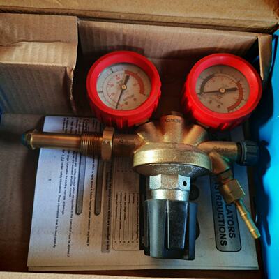 ACETYLENE乙炔压力调节阀全新议价及维修！