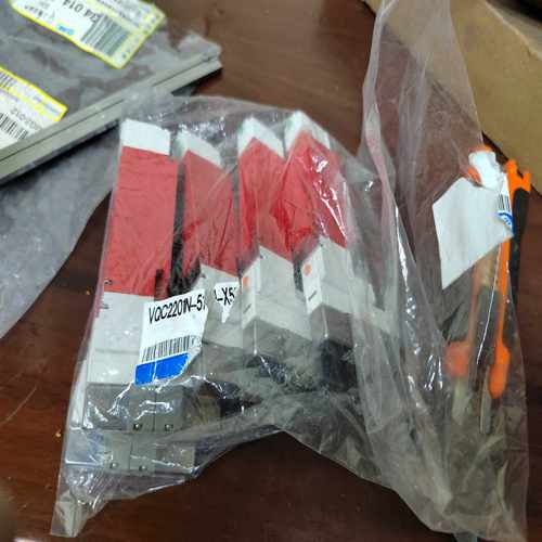 SMC电磁阀VQC2201N-51-X526原装正品85元/--议价商品