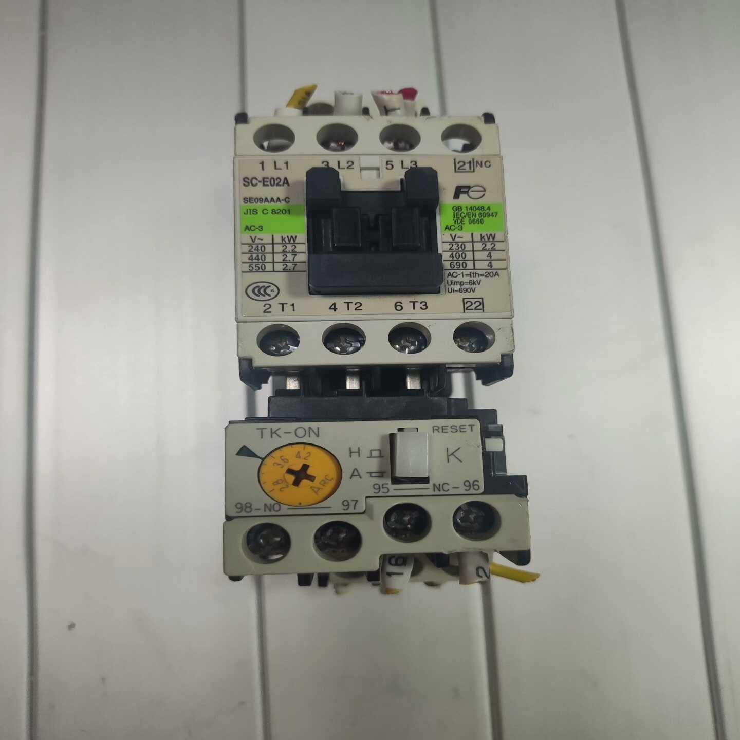富士交流接触器SC-E02A/SE09AAA-C富士热过载--议价商品