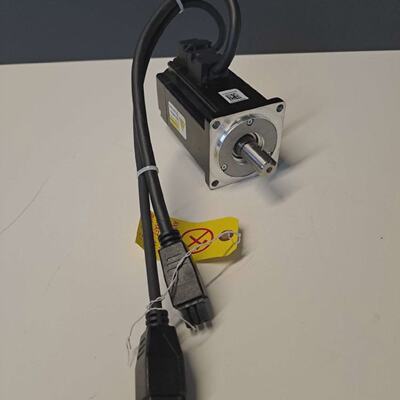 TLPB070040DJA32A  ALLEN BRADLEY  TLPB070040DJA32A  SERVOMOTO