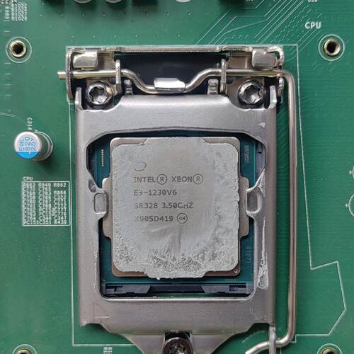 议价Intel英特尔XEONE31230V6CPU3可维修