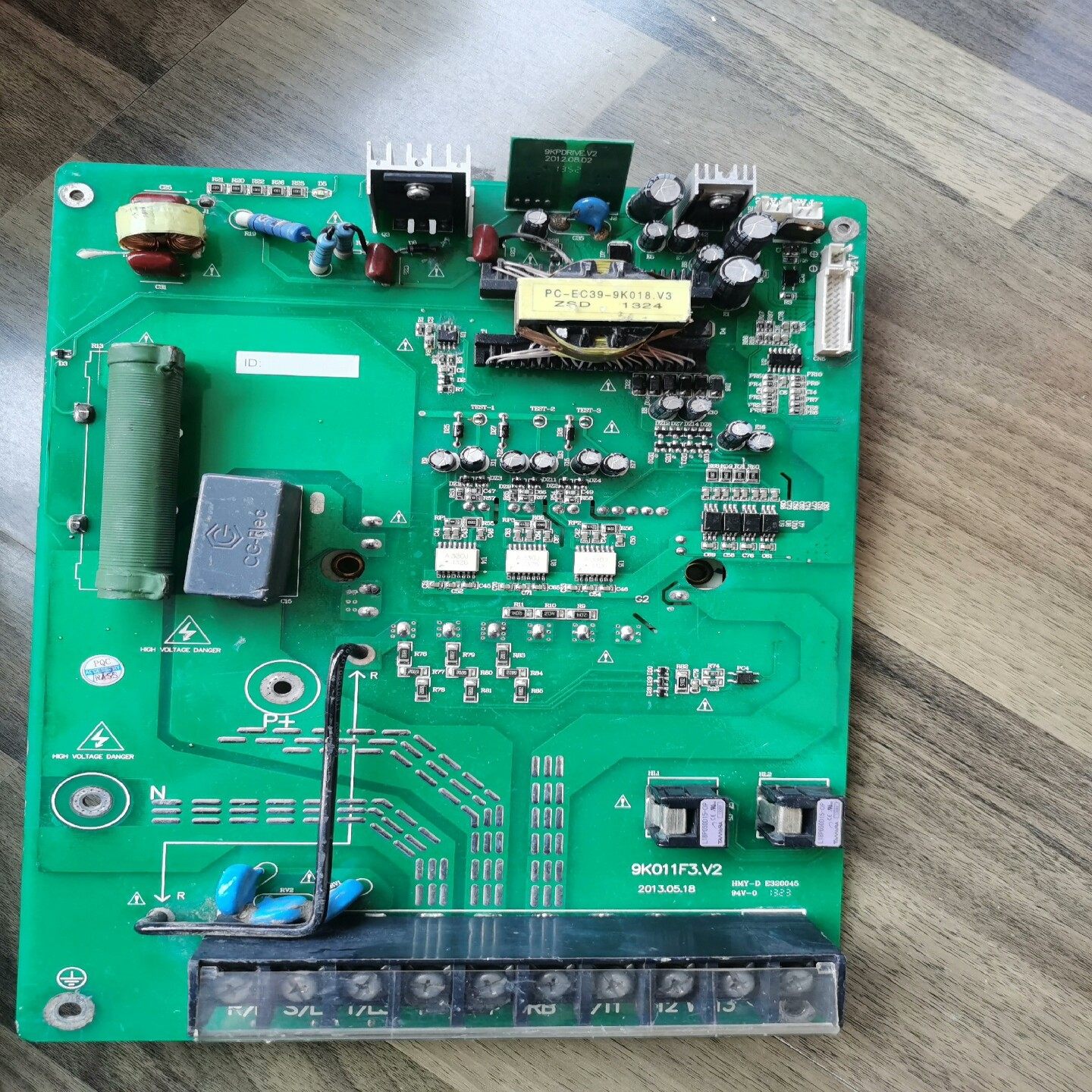 普传变频器驱动板9K011F3.V2，，成色很好，带40（零零电子）