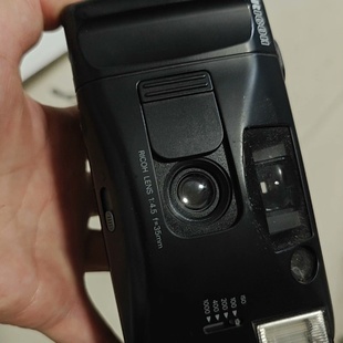 理光YF20SUPER胶卷相机黑色机身35mmf4. 议价