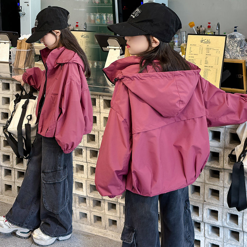女童外套春秋2025新款儿童洋气冲锋衣小女孩加厚运动连帽宽松棉服