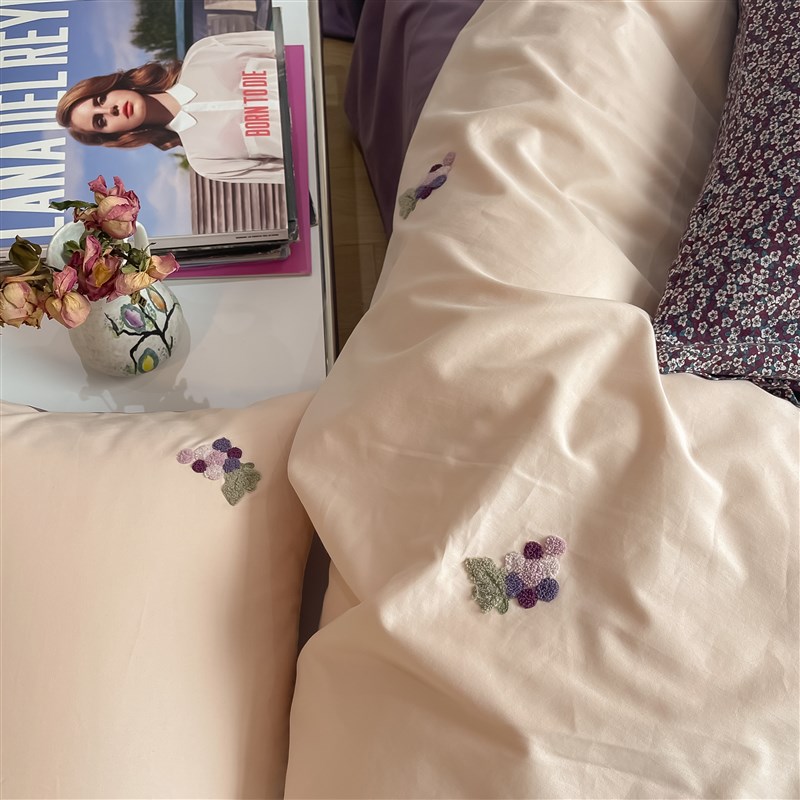 100S婴儿棉全棉贡缎轻磨毛四件套纯棉撞色毛巾绣床上用品床单被罩