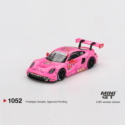 预售MINIGT 1:64粉恐龙保时捷911 GT3 R #77合金汽车模型摆件1052