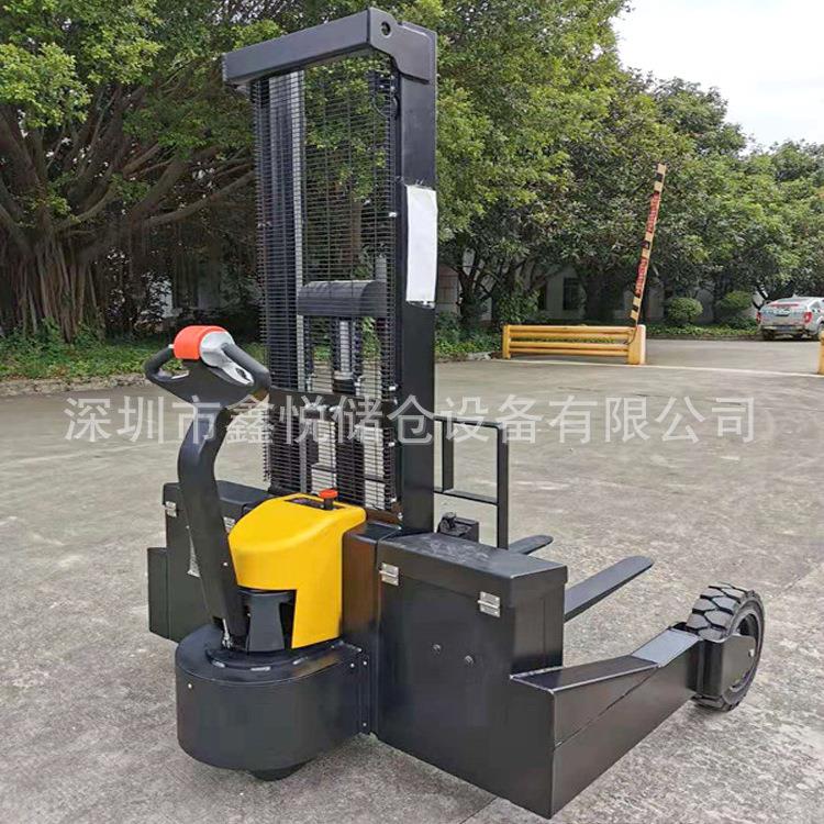 1吨1.5吨山地型全电动越野堆高叉车户外电动越野搬运车山地堆高机