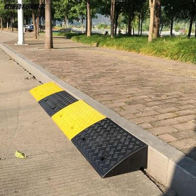 家用上车台阶垫门槛垫塑料斜坡垫板阶梯垫马路牙子三角路沿坡神器