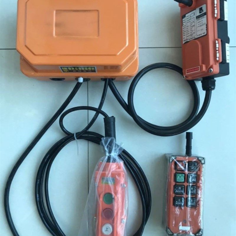 卷扬机控制箱380V小吊机起重机提升机电动葫芦行车工业无线遥控器,箱包皮具/热销女包/男包,胸包,淘宝优惠券,粉丝福利购,淘宝优惠卷