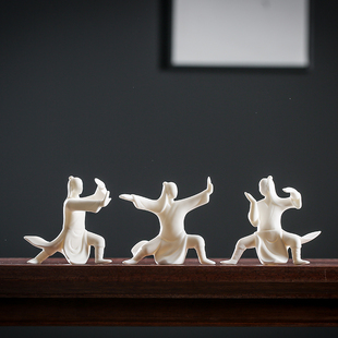 创意陶瓷打太极人物桌面摆件办公室茶桌个性 饰品白瓷禅意摆件 装