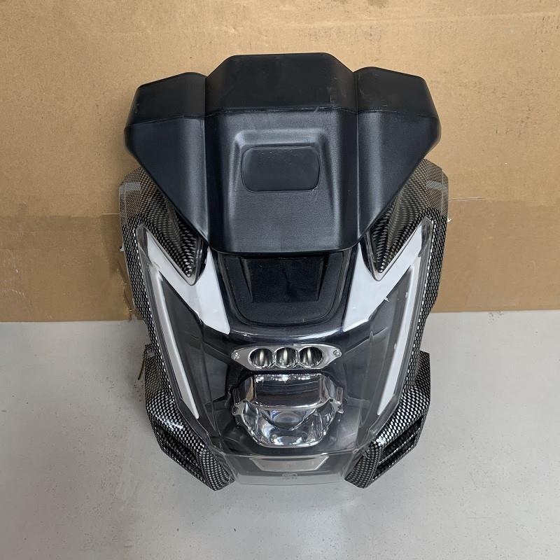 电动三轮车狼头大灯仪表新款超亮12v72V改装新款电子里程表前大灯