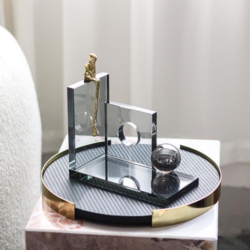 简约现代烟灰水晶玻璃金属围墙人物售楼处样板间家居桌面创意软装