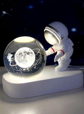 太空人水晶球小夜灯摆件太空人桌面装饰生日礼物送男生同学毕业季